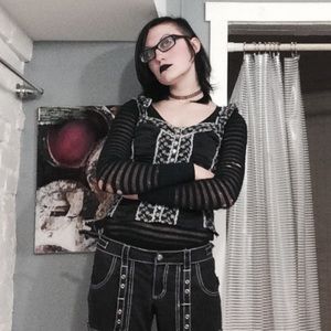 Meet your Posher, Whisper